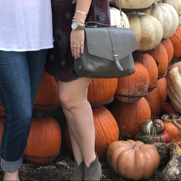 TORY BURCH - Crossbody 797 Satchel Bag with Top Handle (Grey/Green) - Picture 2 of 7